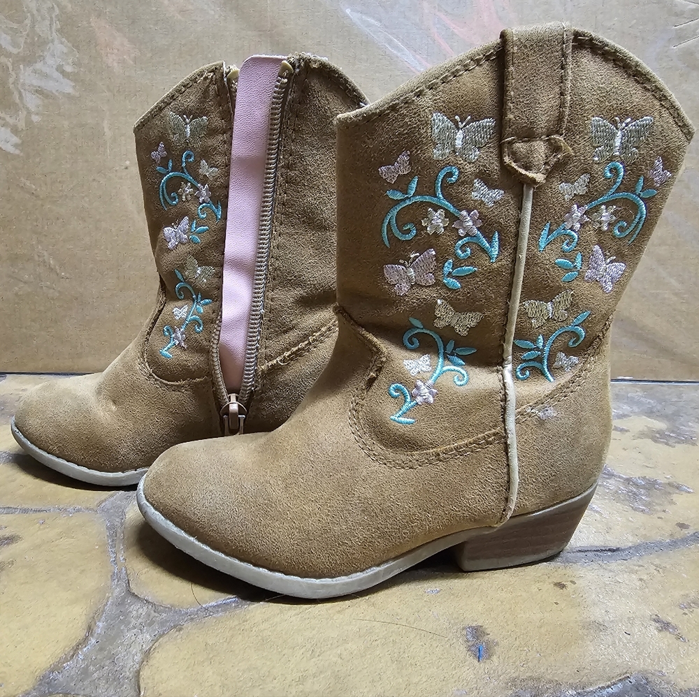 Magellan Outdoors Tan Kids Boots with Embroidery - Picture 1 of 5